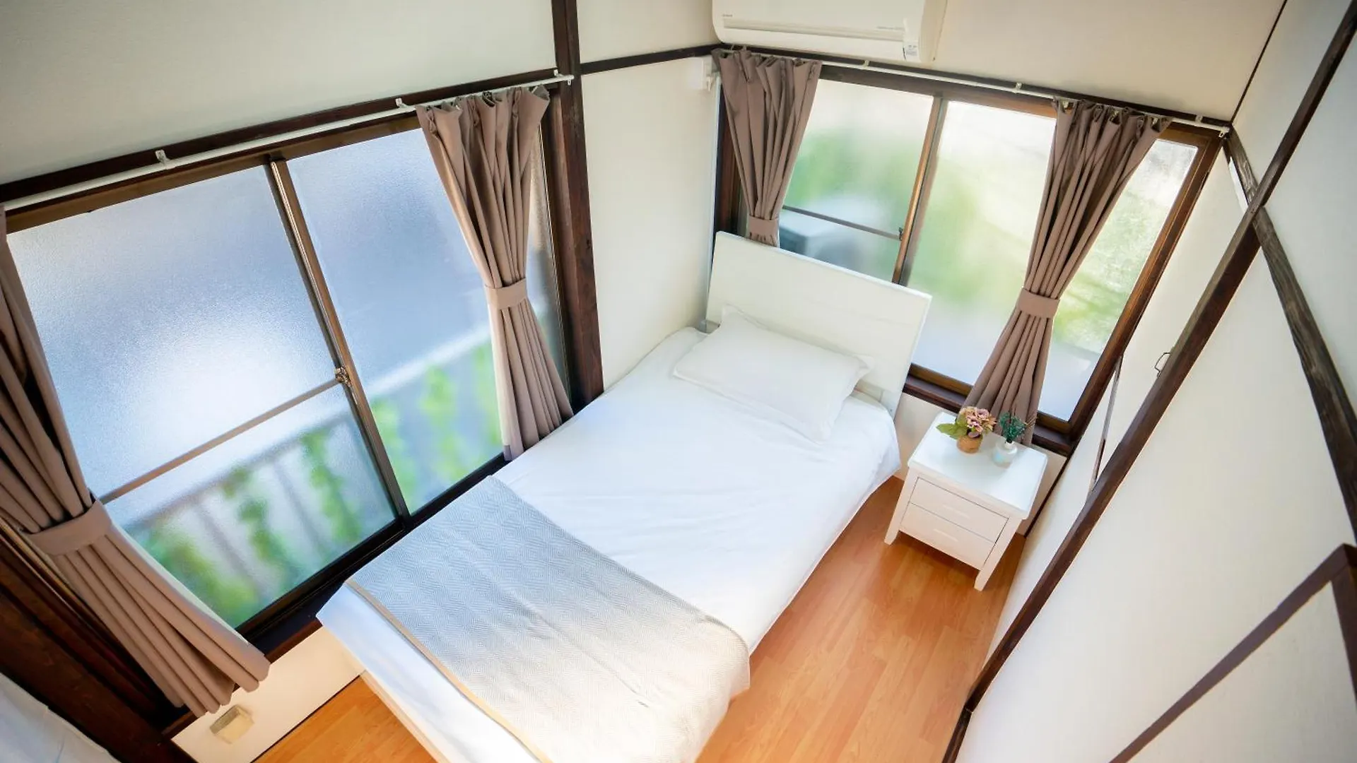 Family Or Business Travel 20 Percent Off Free Ikebukuro Shuttle Garden Villa Up To 7 Guests Tokyo 0*,  Japan